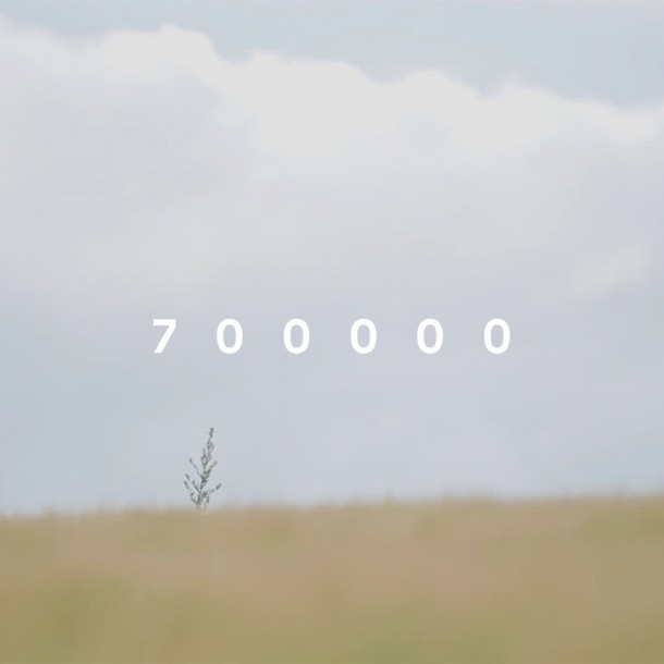 700000